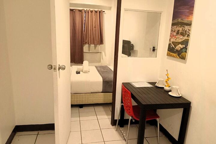 Room 12 of 24