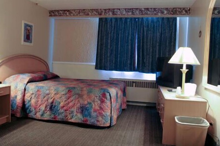Image of Airport Motor Inn