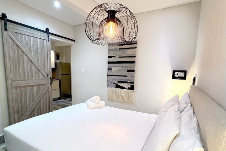 Room 10 of 42