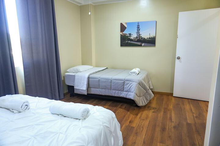 Room 48 of 214