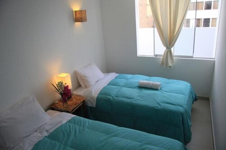 Room 6 of 52