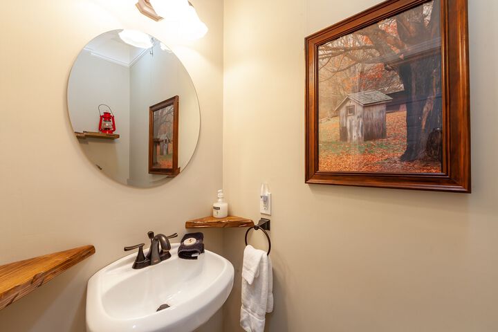Room 2 of 35