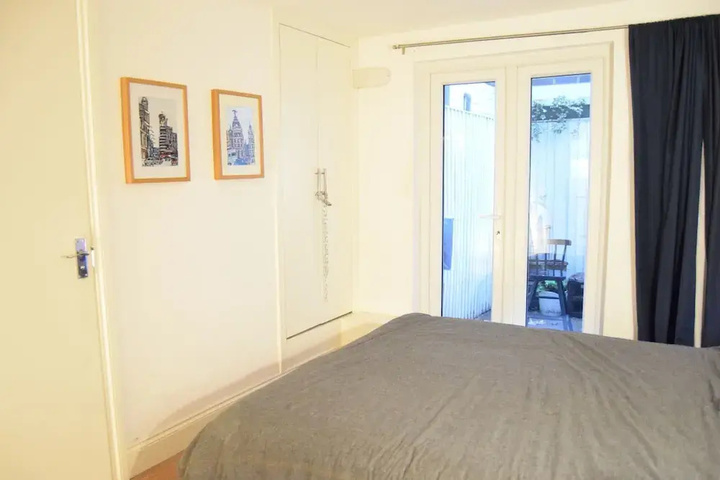 Room 3 of 13