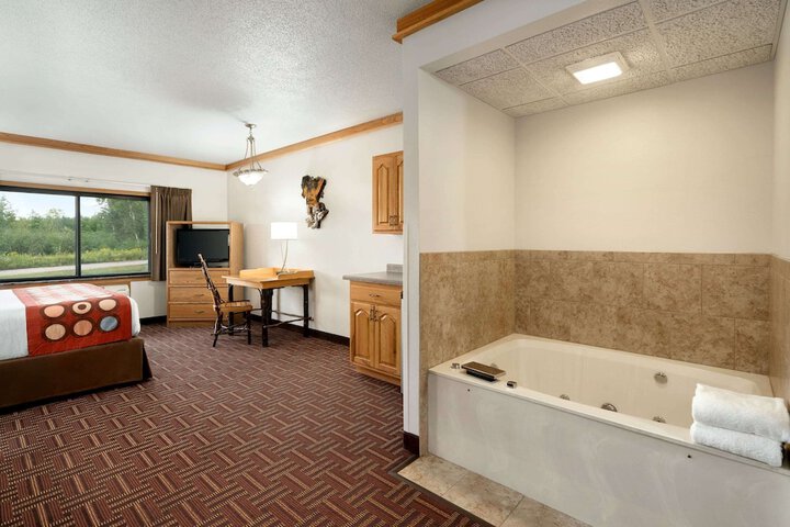 Room 15 of 41