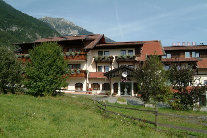 Hotel 56 of 59