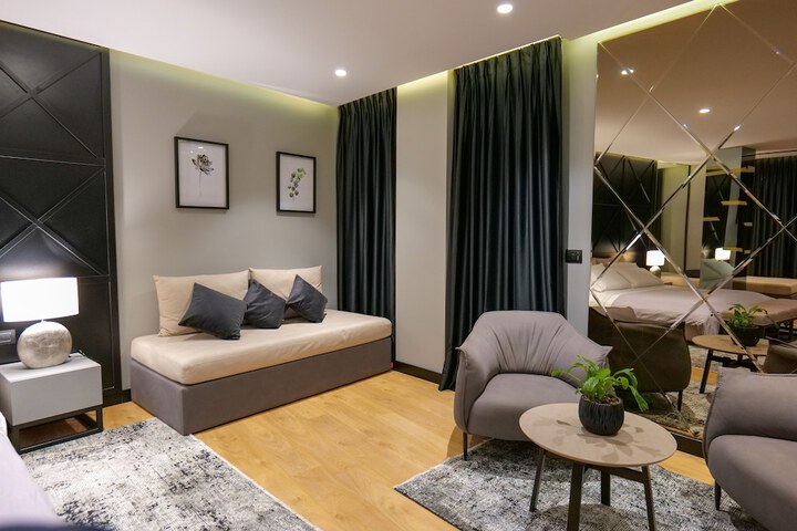 Room 34 of 201