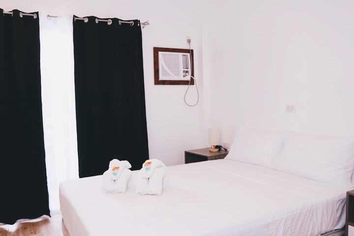 Room 2 of 34