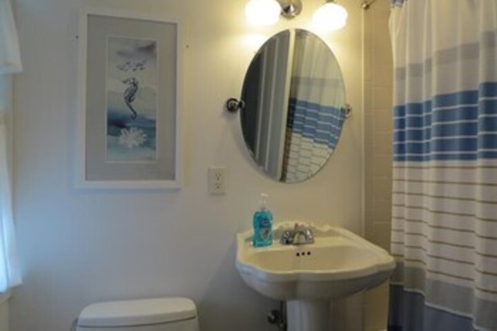 Room 3 of 16