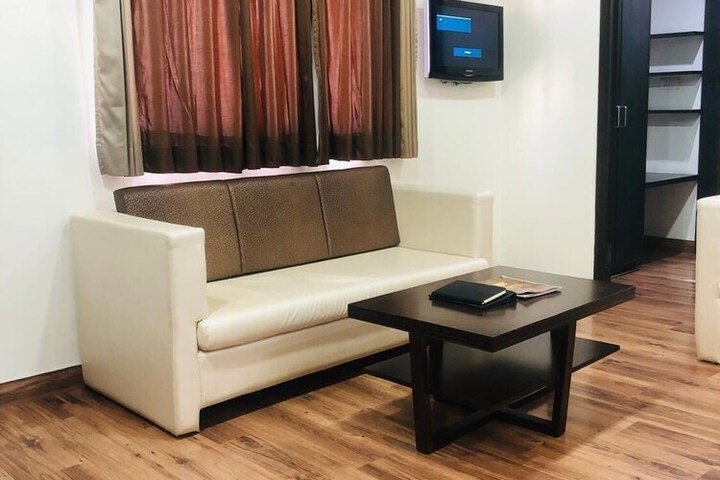 Room 19 of 40