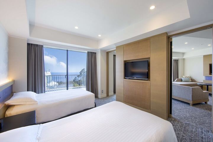 Room 10 of 148