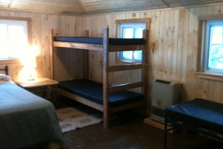 Room 9 of 78