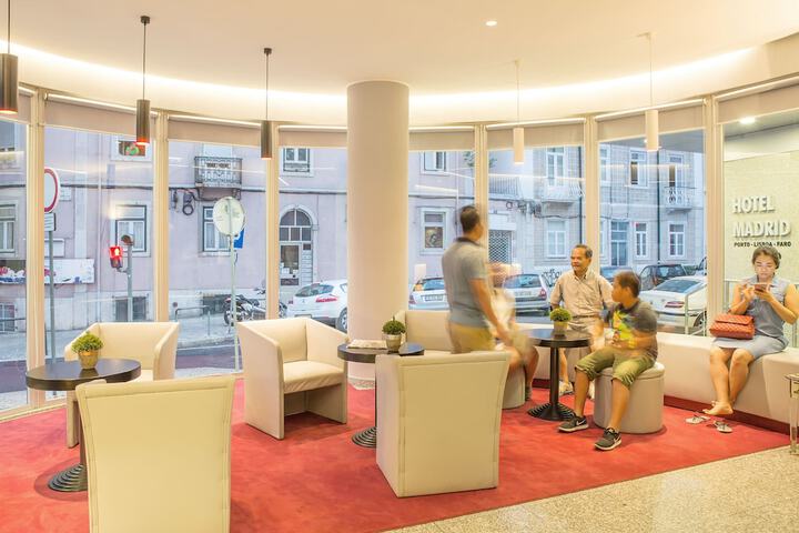 Entrance & Lobby