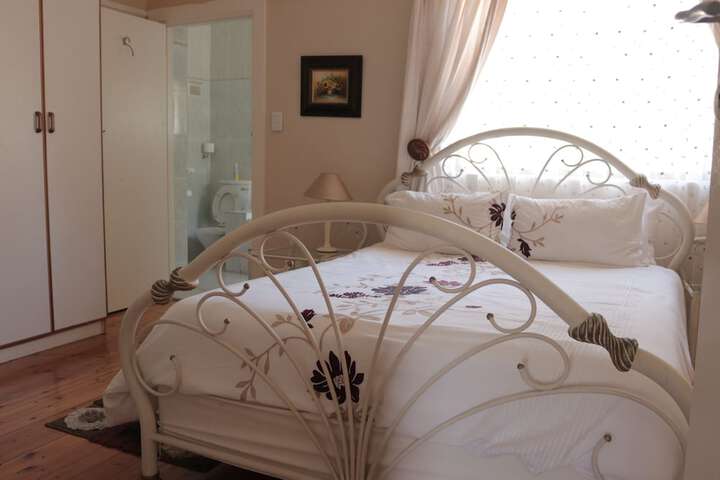 Room 7 of 25
