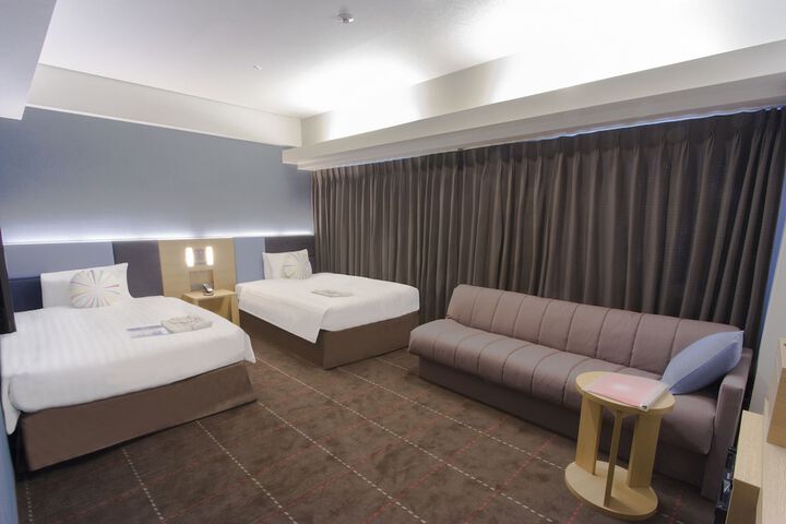Room 14 of 70