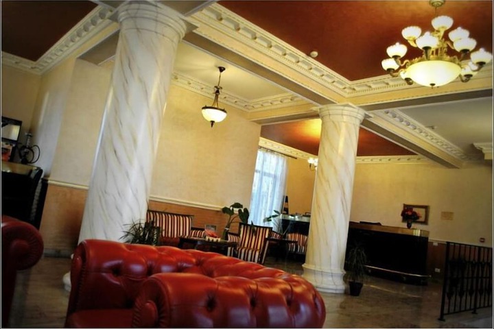 Guest Lobby