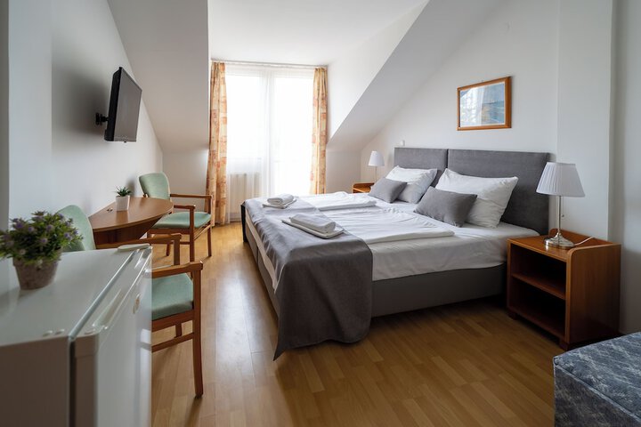 Room 26 of 60