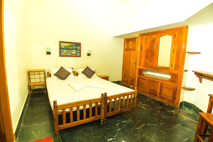 Room 19 of 59