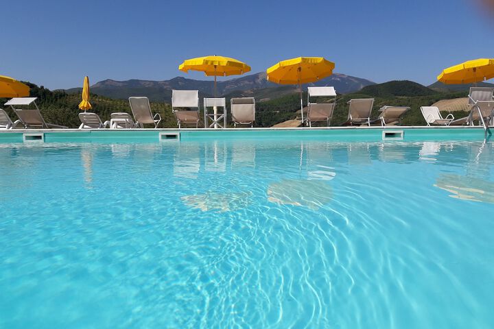Pool 33 of 68