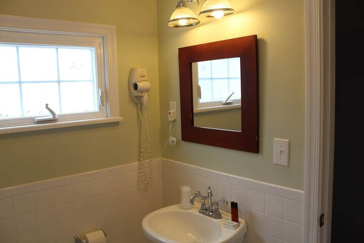 Room 73 of 110