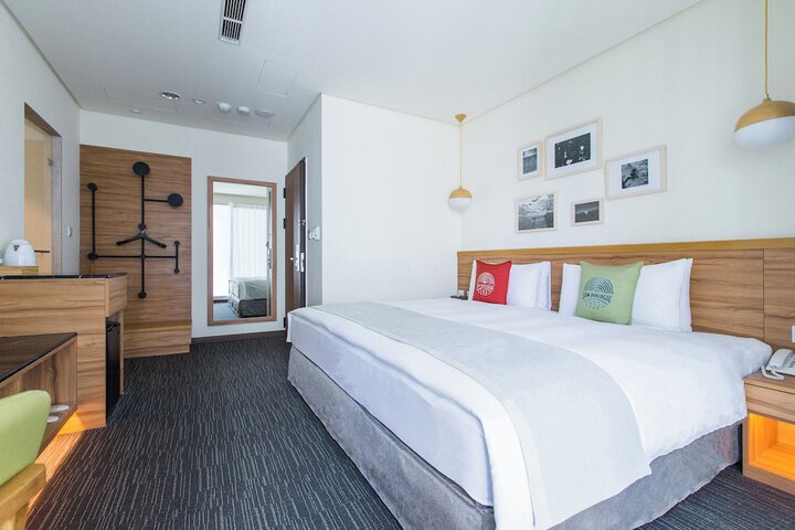 Room 40 of 129