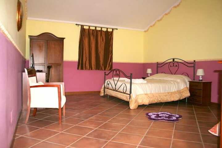 Room 7 of 23