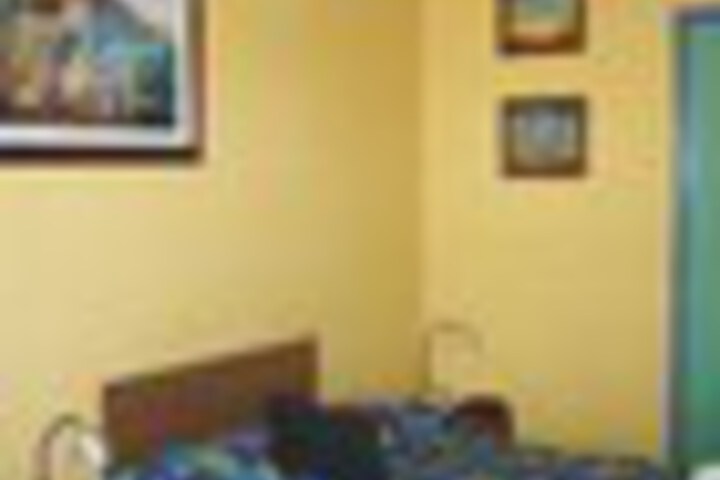 Room 11 of 36