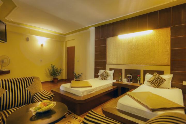 Room 2 of 47