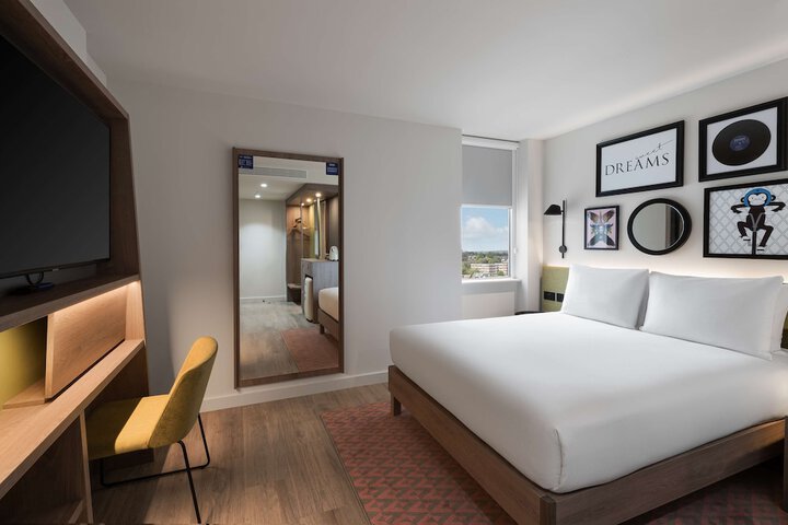 Room 14 of 29