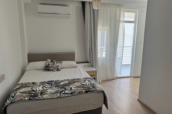 Room 14 of 39