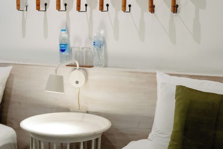 Room 13 of 28