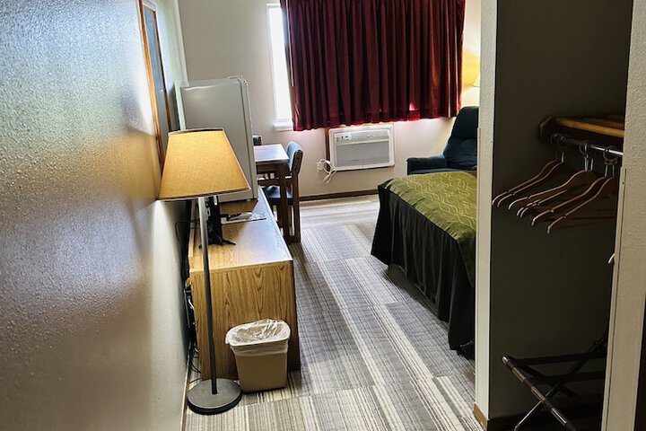 Room 5 of 21