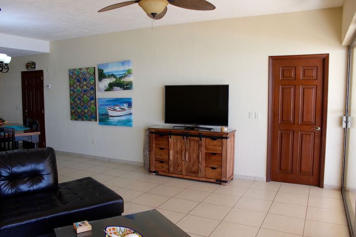 Room 316 of 599