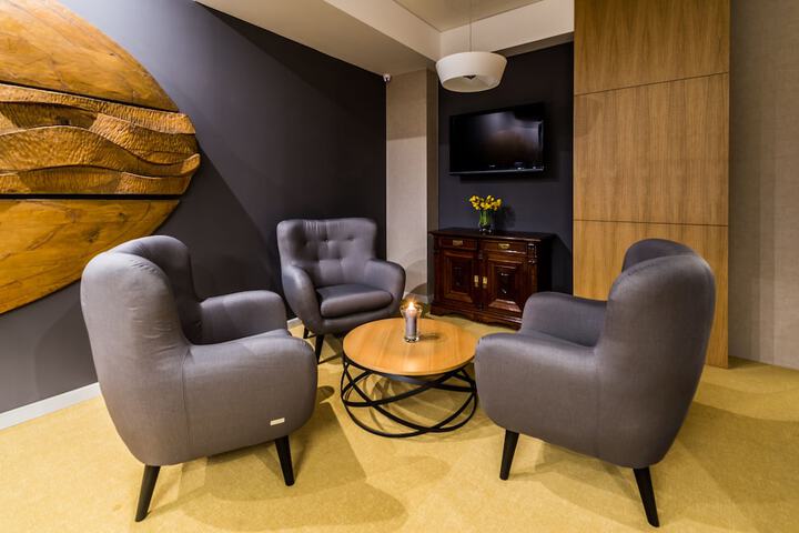 Room 8 of 29