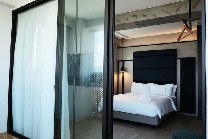 Room 6 of 57