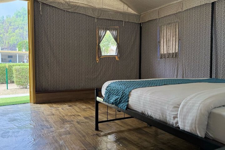 Room 8 of 30