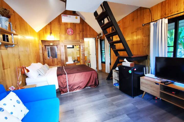 Room 5 of 16