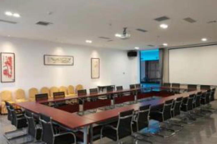 Room 20 of 23