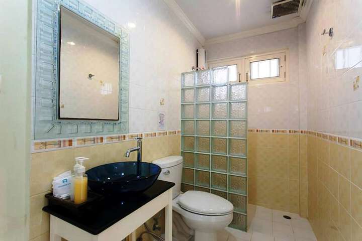 Room 55 of 111