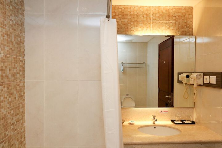 Room 12 of 88