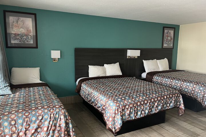 Room 21 of 35