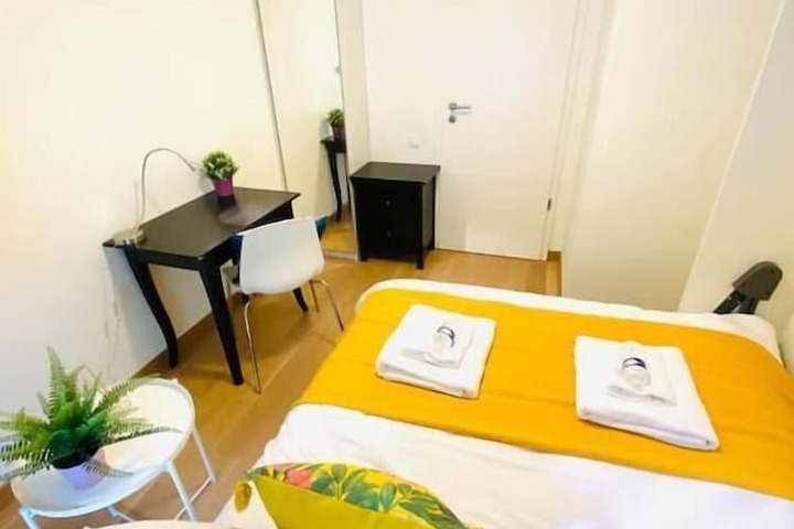 Room 6 of 22