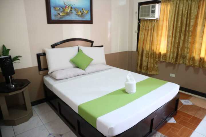 Room 14 of 17