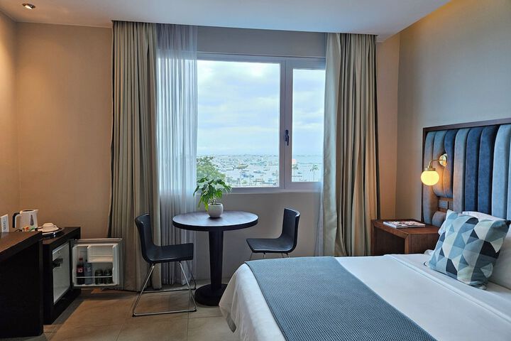 Room 20 of 44