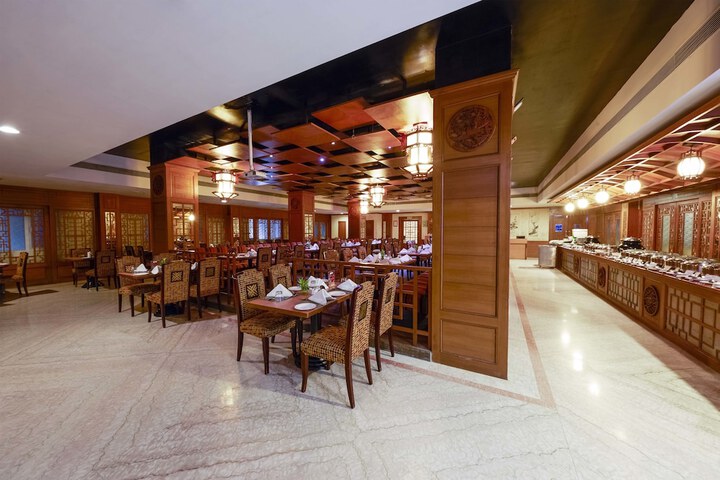 Dining Photos