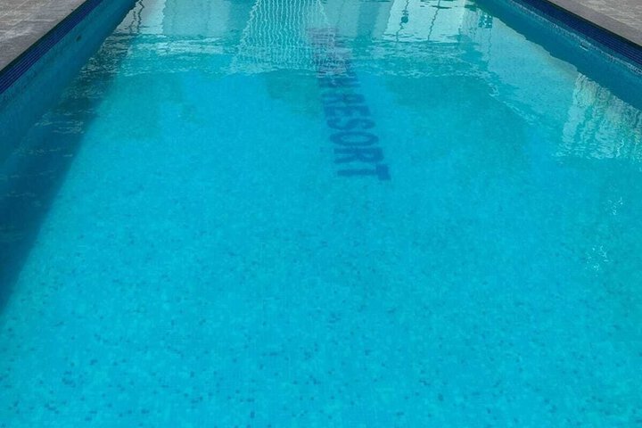 Pool 28 of 36