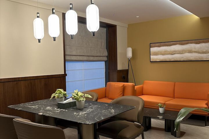 Room 43 of 74