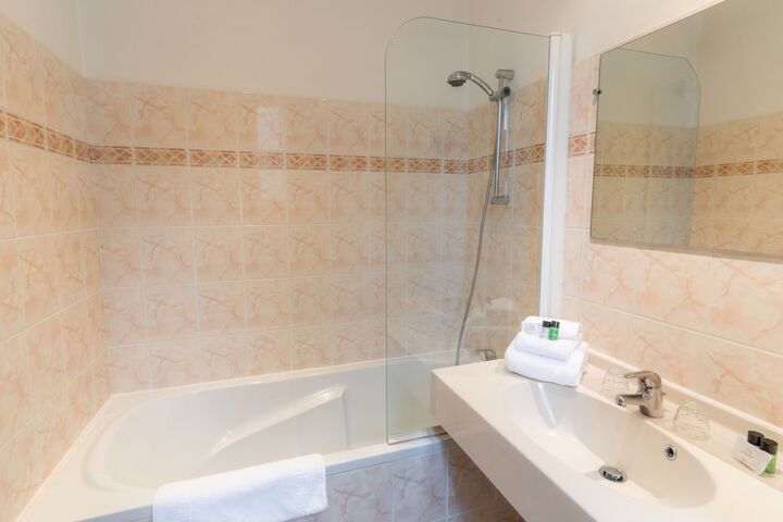 Clean Restrooms