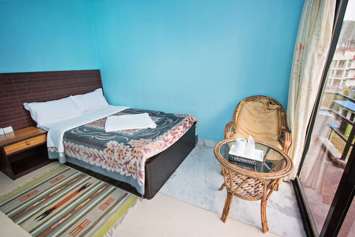 Room 18 of 33
