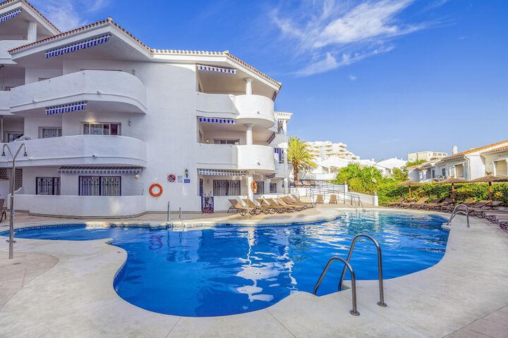 Pools & Facilities