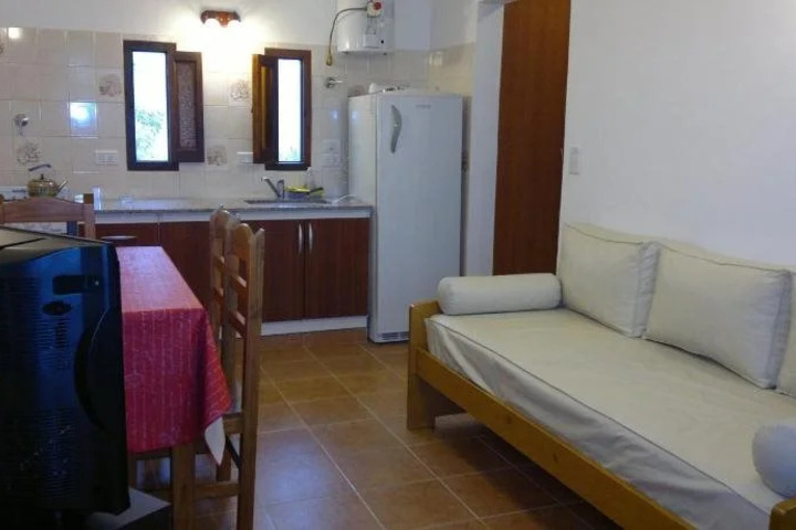 Room 4 of 17